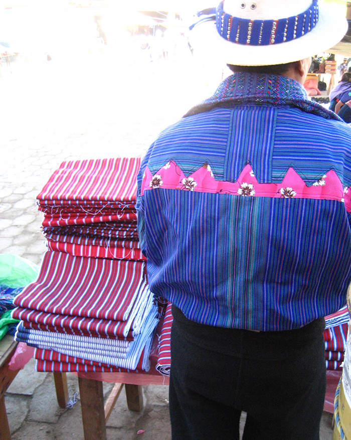 グアテマラ民族衣装のいろいろ Vol 2 あなたに馴染む手織りの巻きスカートブランドiloitoo イロイト